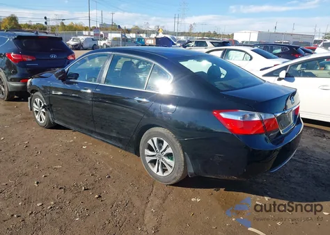 2015 Honda Accord Lx z USA, uszkodzony, nr VIN 1HGCR2F37FA267513